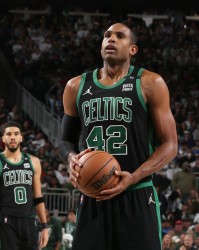 美记预测自由球员去向：湖勇争夺梅尔顿，勇士揽下霍福德&amp;amp;库明加？